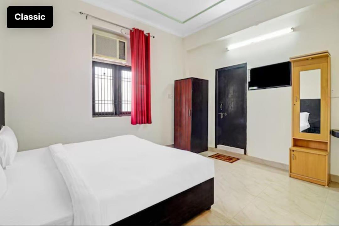 Hotel Olive Tree アーグラ エクステリア 写真