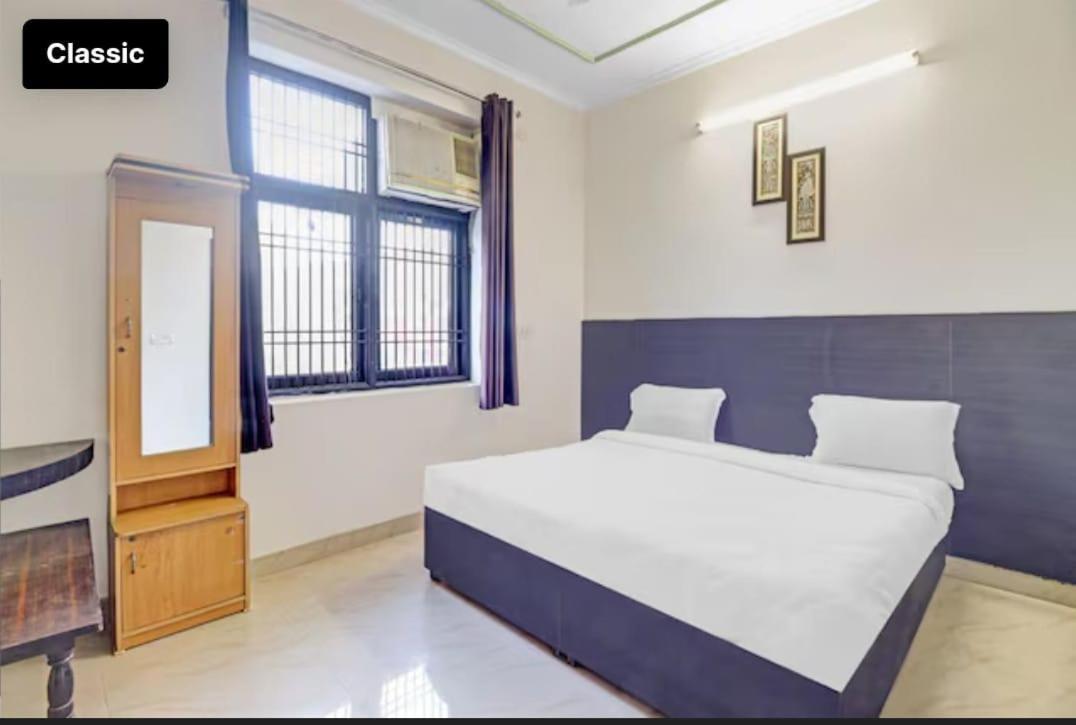 Hotel Olive Tree アーグラ エクステリア 写真